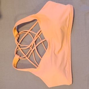 Lululemon Free to be bra size 8